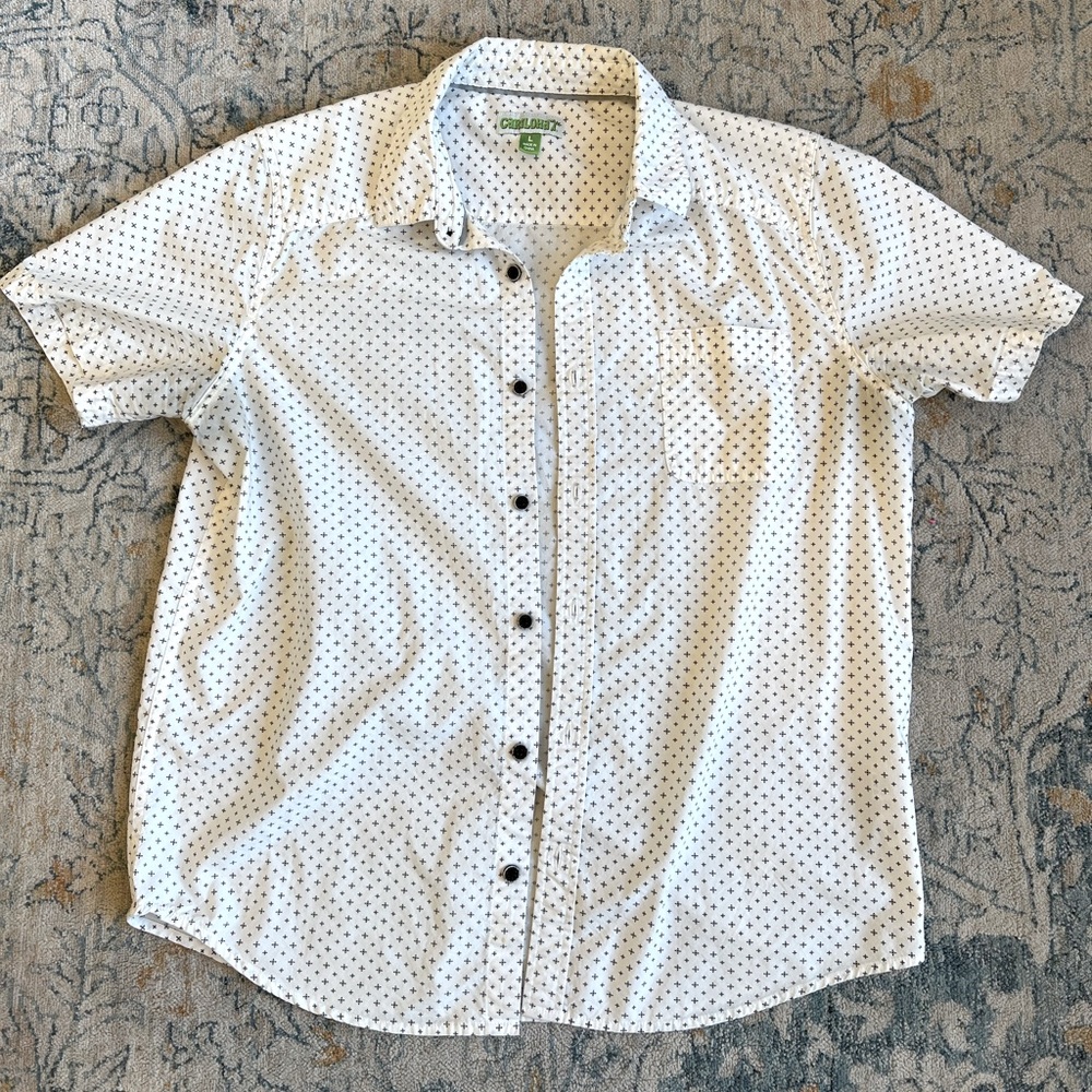 Men’s size Large Cariloha button down shirt
